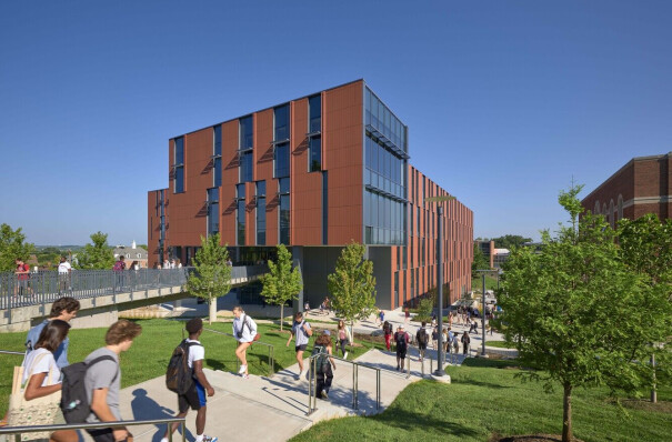 LMN Architects complete a sensitive and contextual design for an interdisciplinary building at the University of Cincinnati